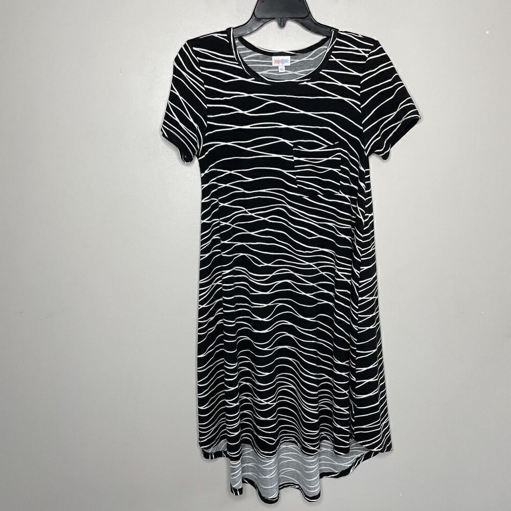 LULAROE Carly Dress Womens XS Black Stripe Swing T-Shirt High-Low Shift Stretch